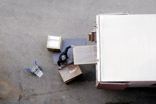 Local moving van navigating London street access