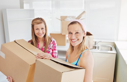 Local London moving service for residential and commercial customers